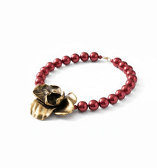collar de perlas rojas grandes con diseño sofisticado mujer