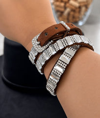 cinta para sombrero Destello Nómada utilizada como pulsera con cristales brillantes y base color café