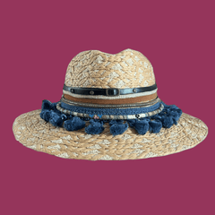 sombrero elegante con borlas azul indigo diseño artesanal mujer