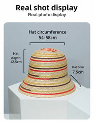 Guía de medidas del Sunset Lines Bucket Hat de fibra natural con circunferencia de 54 a 58 cm, copa de 12.5 cm y ala de 7.5 cm.